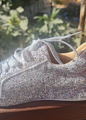 39 Beden Parlak şık sneakers.