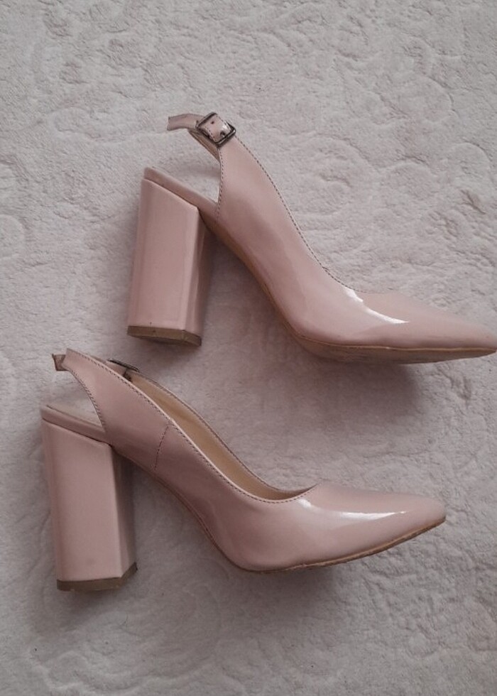 Pudra rengi topuklu ayakkabı  - Görsel 2