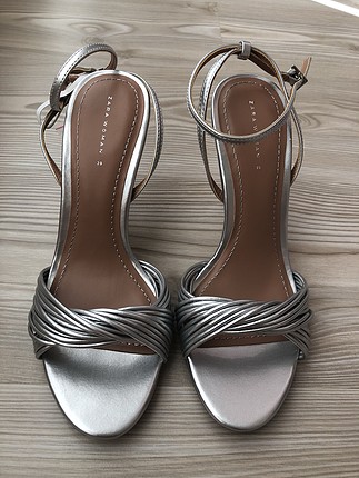 Zara Etiketli Zara Gümüş Sandalet