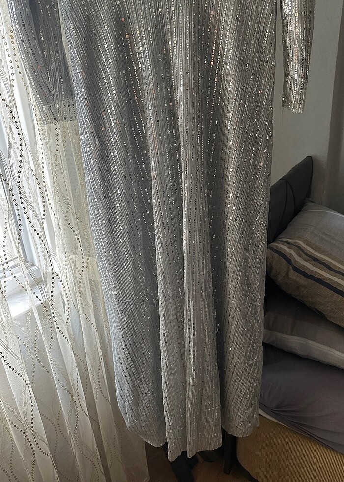 42 beden gri pullu abiye - Görsel 4