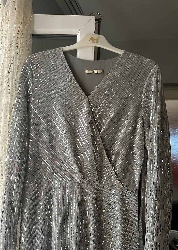 42 beden gri pullu abiye - Görsel 2