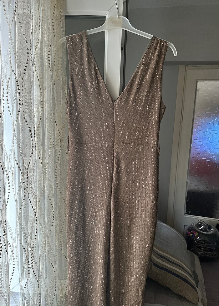 Gold elbise - Görsel 3