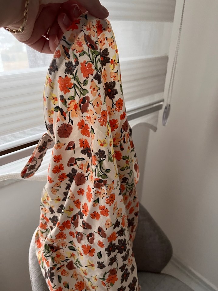 Çiçek Desenli emzirme örtüsü - Görsel 2