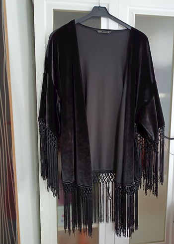 Püsküllü Siyah Gotik Kadın Şal hirka