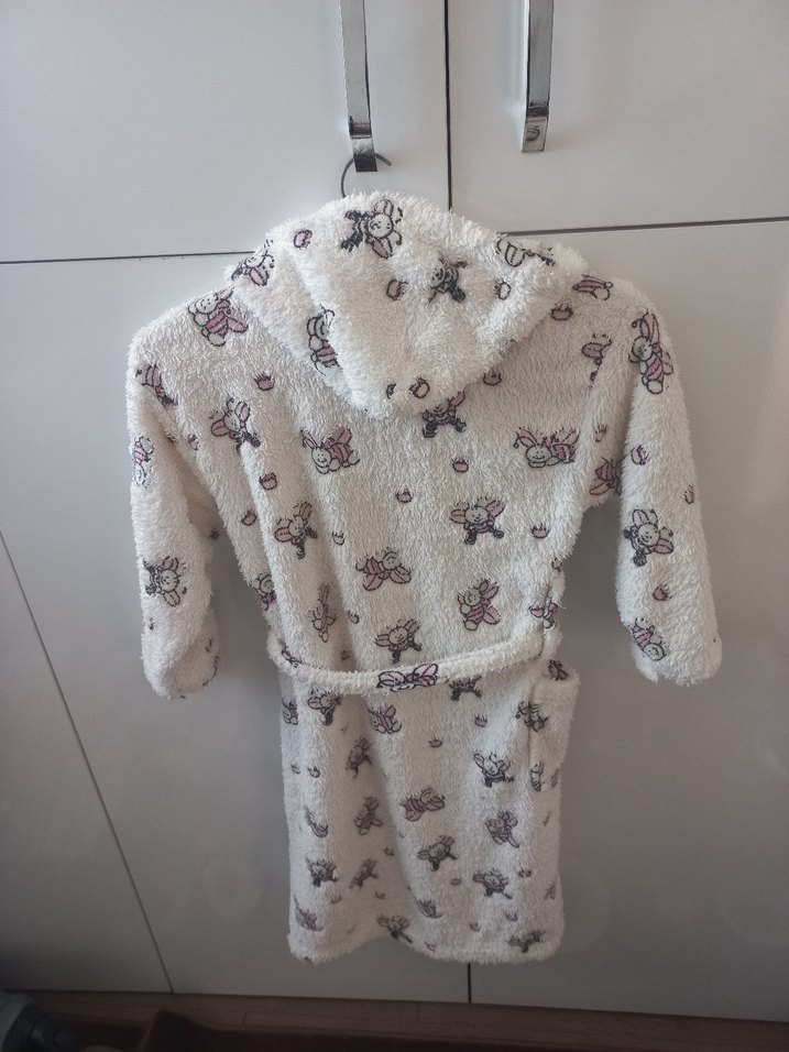 Kız Çocuk Kapüşonlu Baskılı Beyaz Bornoz - Görsel 2