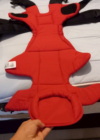 Mothercare İki Pozisyonlu Kırmızı Bebek Taşıyıcı - Görsel 5