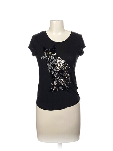 H&M T-shirt %70 İndirimli.