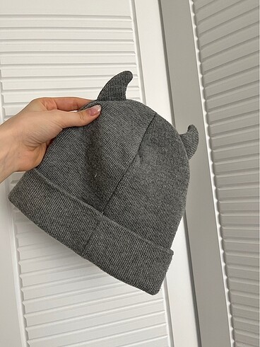 Miniso Şeytan kulaklı bere gri