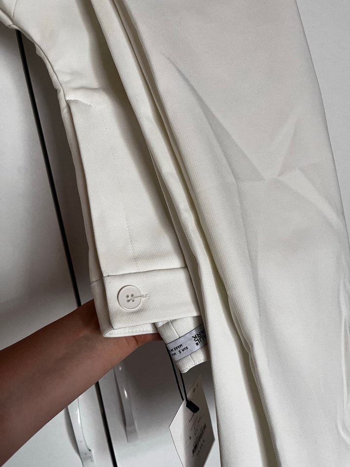 Düğmeli Beyaz Kadın ispanyol paça pantolon - Görsel 3