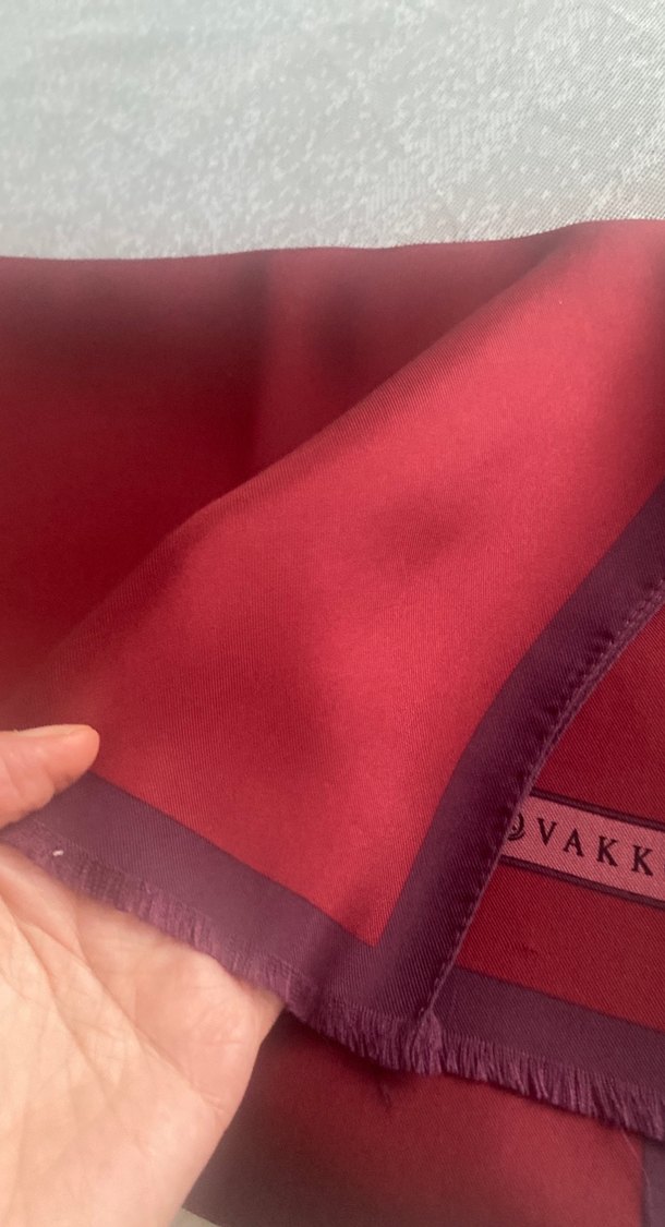 Kadın Bordo İpek Şal - Vakko orjinal - Görsel 3
