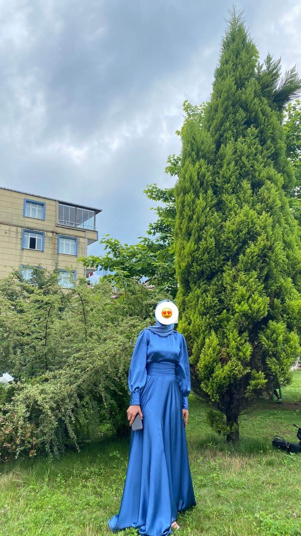 Mavi Uzun Drapeli Kadın Elbise - Görsel 2