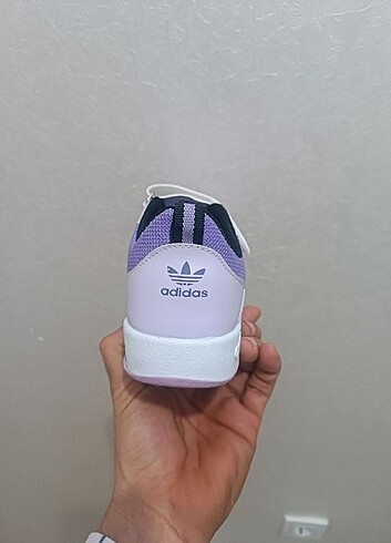 31 Beden mor Renk Adidas Çocuk Spor Ayakkabı 