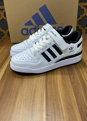 Adidas Spor Ayakkabı 