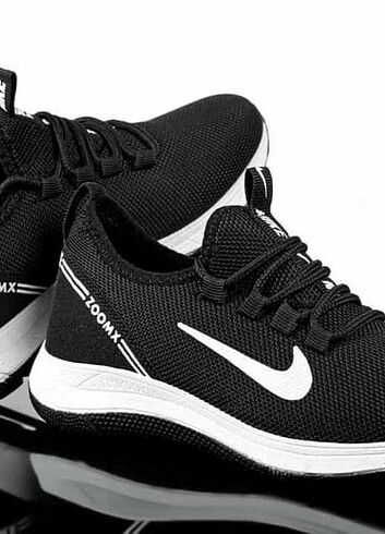 37 Beden siyah Renk Nike Zoom Spor Ayakkabı 