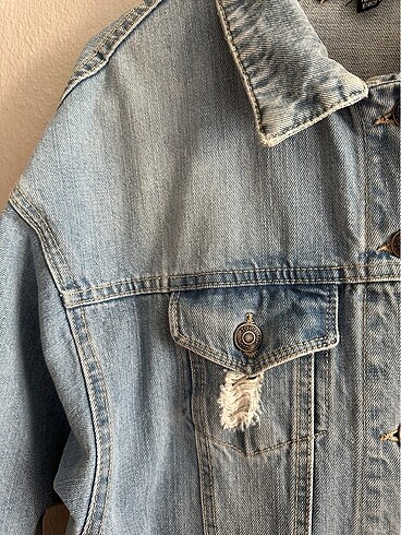 Uzun Yırtık Kot Ceket - Görsel 7