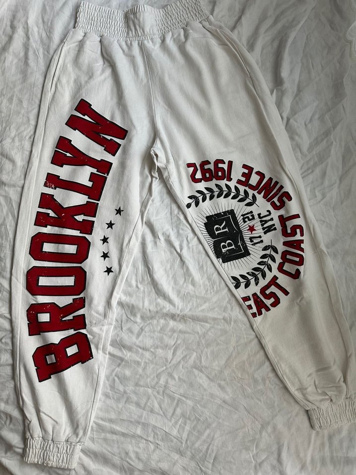 Brooklyn Baskılı Beyaz Eşofman - Görsel 2