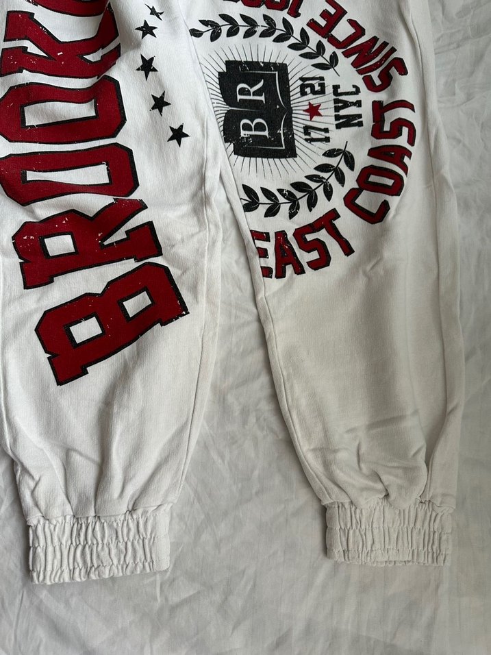 Brooklyn Baskılı Beyaz Eşofman - Görsel 4