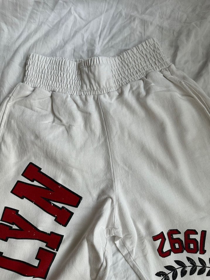 Brooklyn Baskılı Beyaz Eşofman - Görsel 3