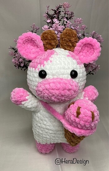 Pink Cow With İce Cream Bag
