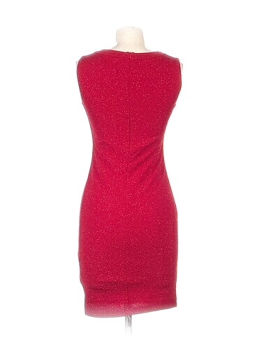 m Beden PreLoved Kısa Elbise %70 İndirimli.