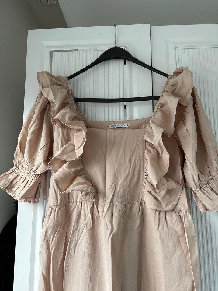 Bej Keten Midi Volanlı Elbise - Görsel 2