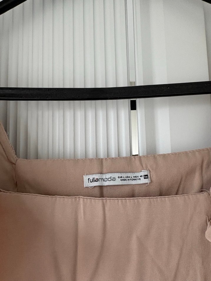 Bej Keten Midi Volanlı Elbise - Görsel 3