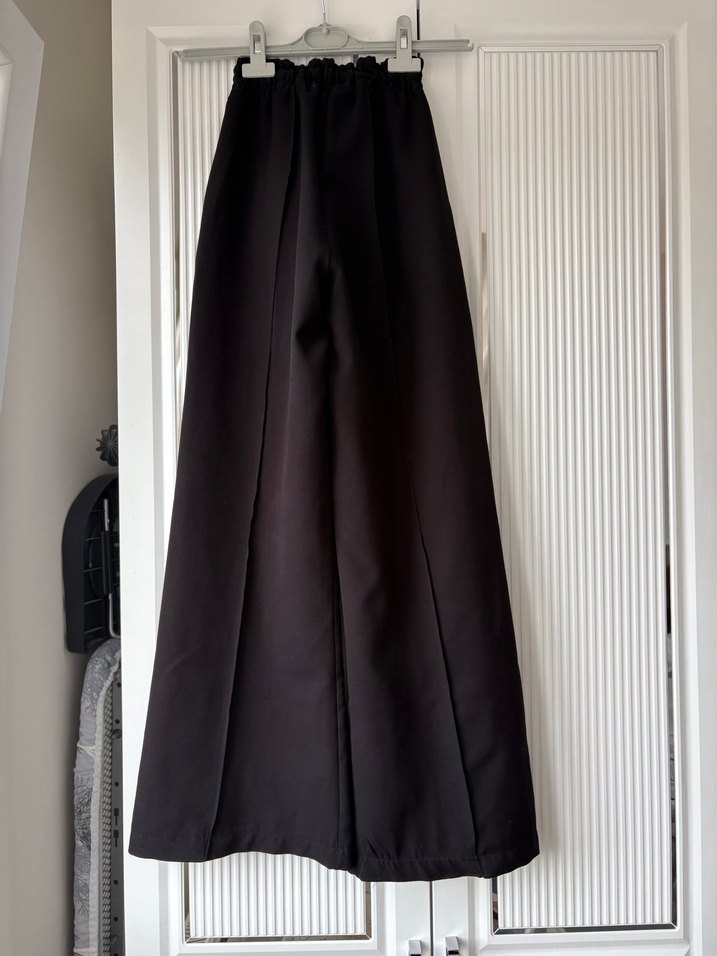 Kadın Siyah Pliseli Uzun Kumaş Pantolon - Görsel 3
