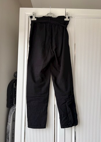 Siyah Kemerli Rahat Kesim Keten Pantolon - Görsel 3
