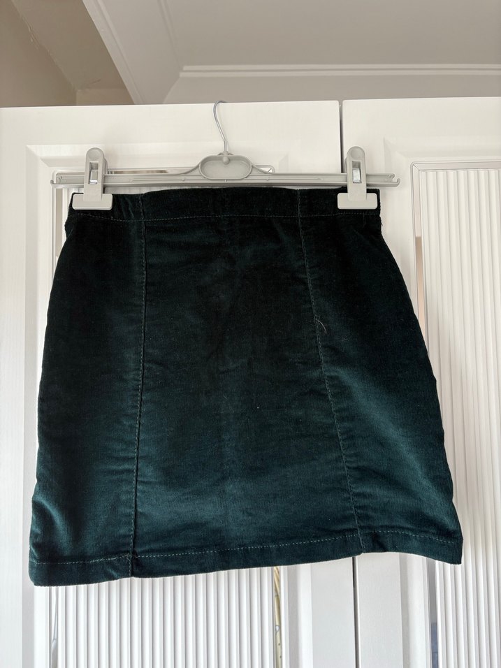 Düğmeli Yeşil Süet Mini Etek - Görsel 4