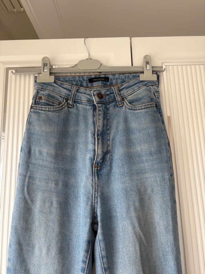 Kadın Mavi Bol Kesim Midi Kot Pantolon - Görsel 2