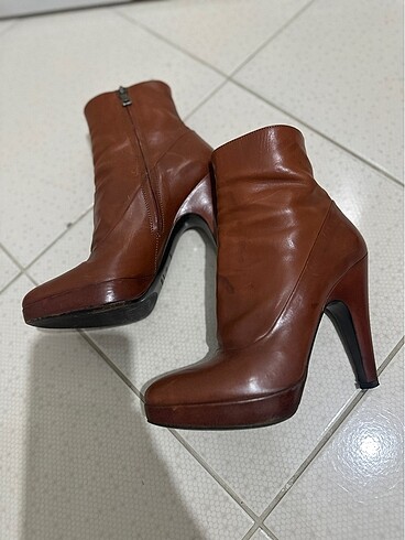 PRADA BOT