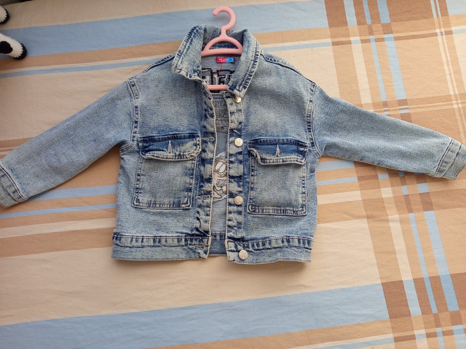 Nakışlı Düğmeli Kız Kot Ceketi - Görsel 4