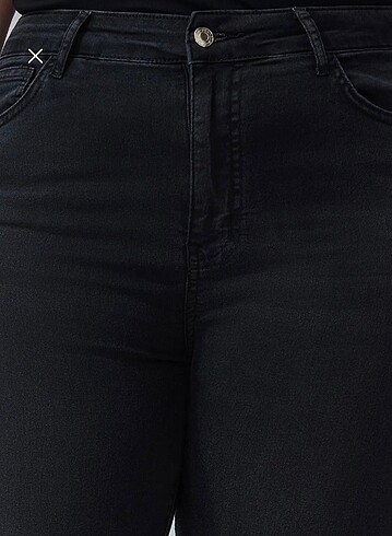 52 Beden siyah Renk Trendyol Curve Kot Pantolon