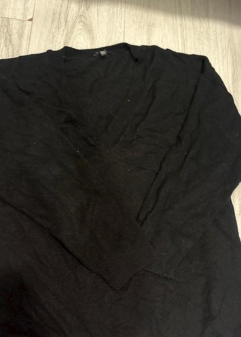 Düğmeli Siyah V Yakalı Kadın Kazak - Görsel 3