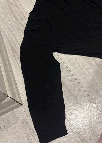 Düğmeli Siyah V Yakalı Kadın Kazak - Görsel 5