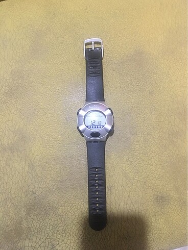 Swatch dijital saat
