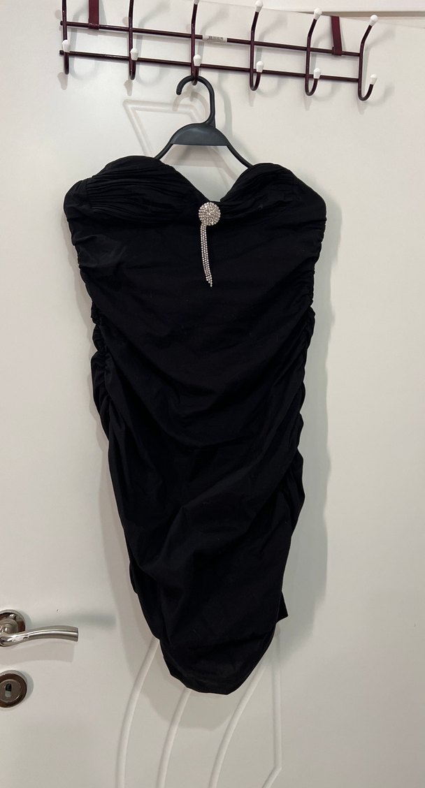 Drapeli Siyah Straplez Mini Elbise - Görsel 2