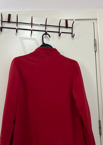 Kırmızı ceket - Görsel 4