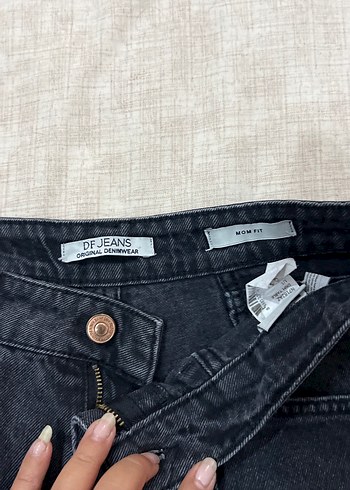 Siyah Kadın Denim Pantolon, Normal Boy, Kemerli - Görsel 4