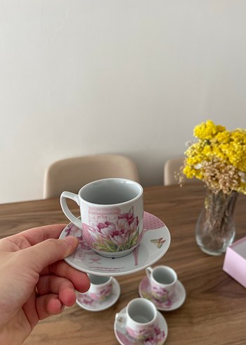 Pembe Çiçek Desenli 4'lü Fincan Seti - Görsel 2