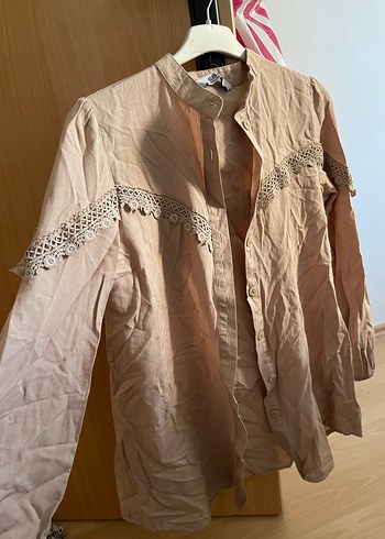 Bej Dantel Detaylı Uzun Kollu Keten Gömlek - Görsel 2