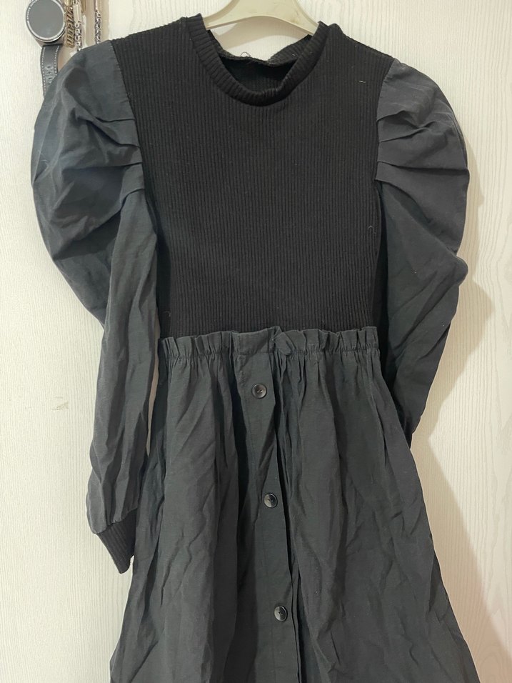 Düğmeli Siyah Uzun Gotik Elbise - Görsel 3