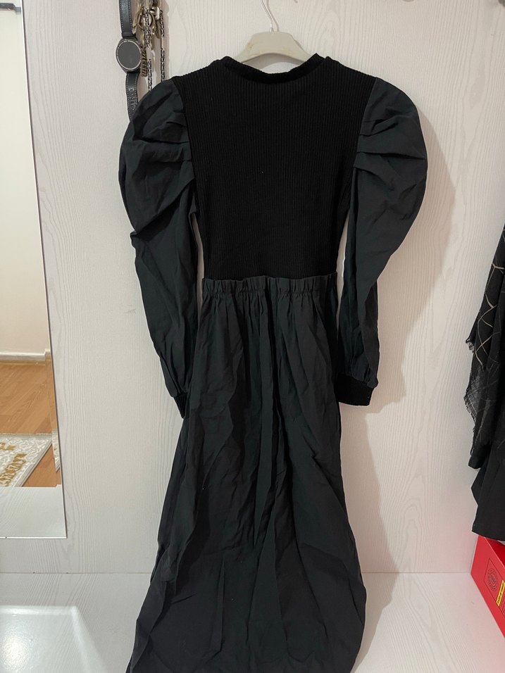 Düğmeli Siyah Uzun Gotik Elbise - Görsel 4