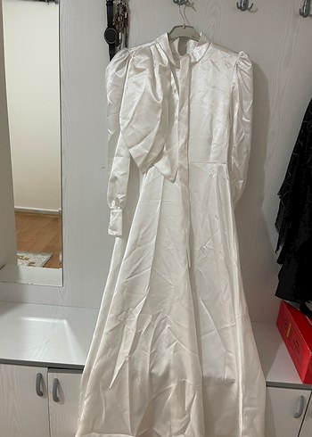 Beyaz nikah elbisesi - Görsel 3