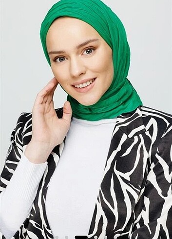 Benetton Yeşili Bambu Piliseli Eşarp