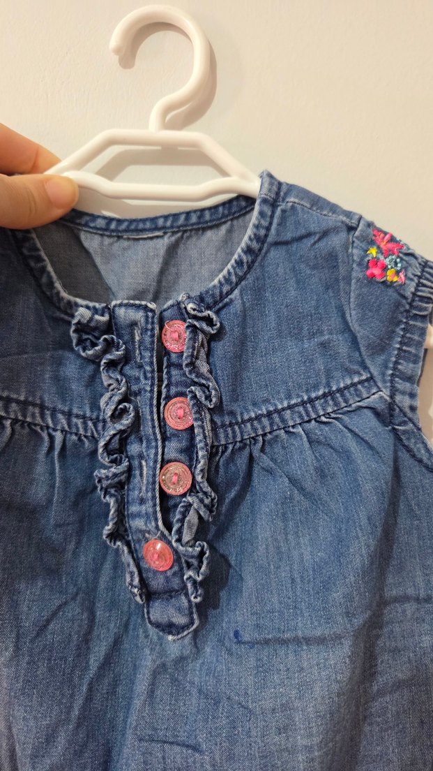 Nakışlı Fırfırlı Kız Çocuk Kot Elbise - Görsel 3