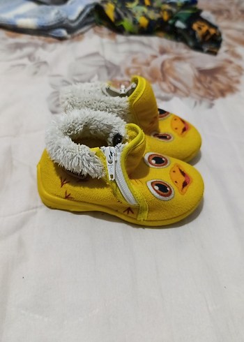 Sarı Kürklü Kız,erkek Çocuk Ev Terliği - Görsel 2