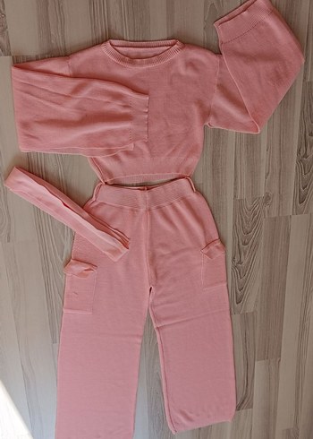 universal Beden Kemer Detaylı Pembe Kız Sweatpant Takımı