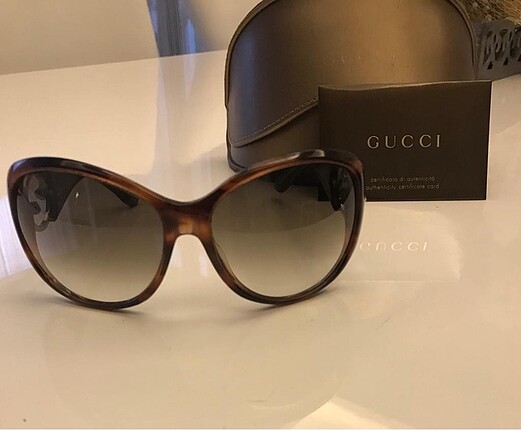 Gucci güneş gözlüğü