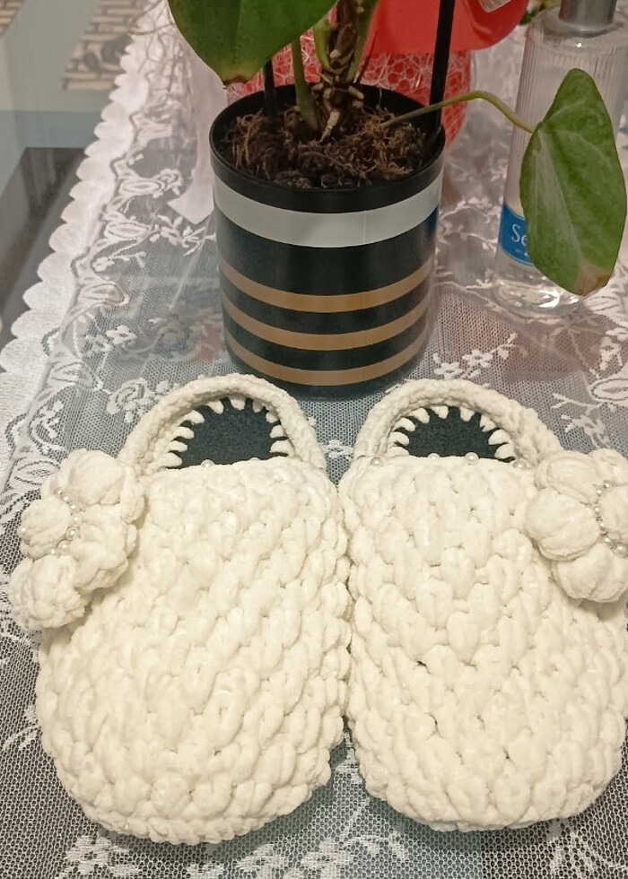 Kışlık kadife ipten terlik - Görsel 3